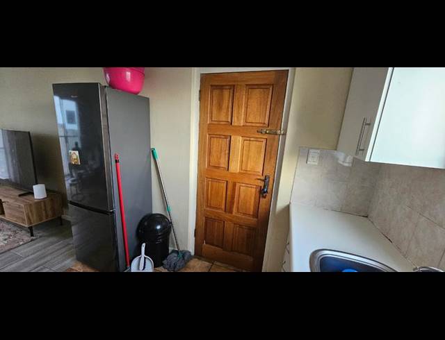 2 BEDROOM APARTMENT FOR SALE IN NORTHCLIFF